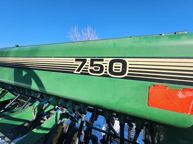 Image of John Deere 750 equipment image 3