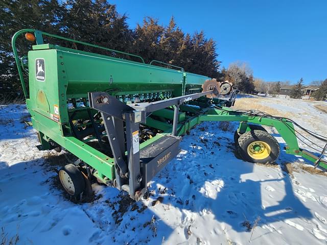 Image of John Deere 750 equipment image 1