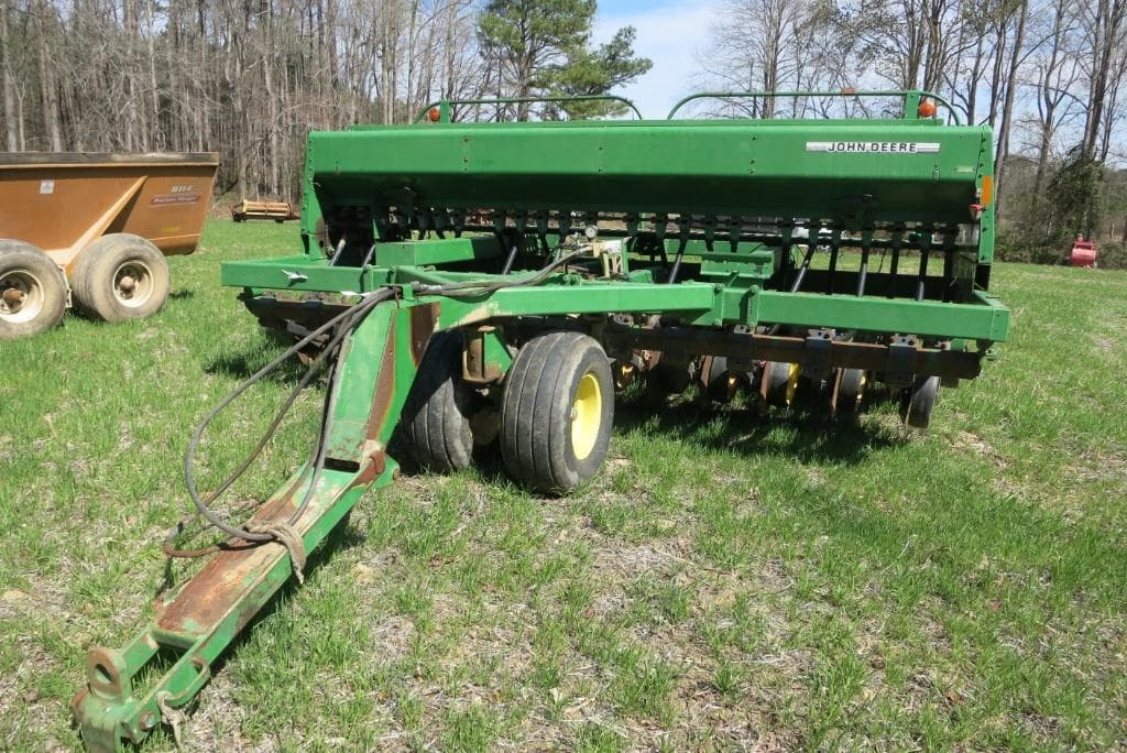 Image of John Deere 750 Primary image