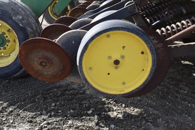 Image of John Deere 750 equipment image 4