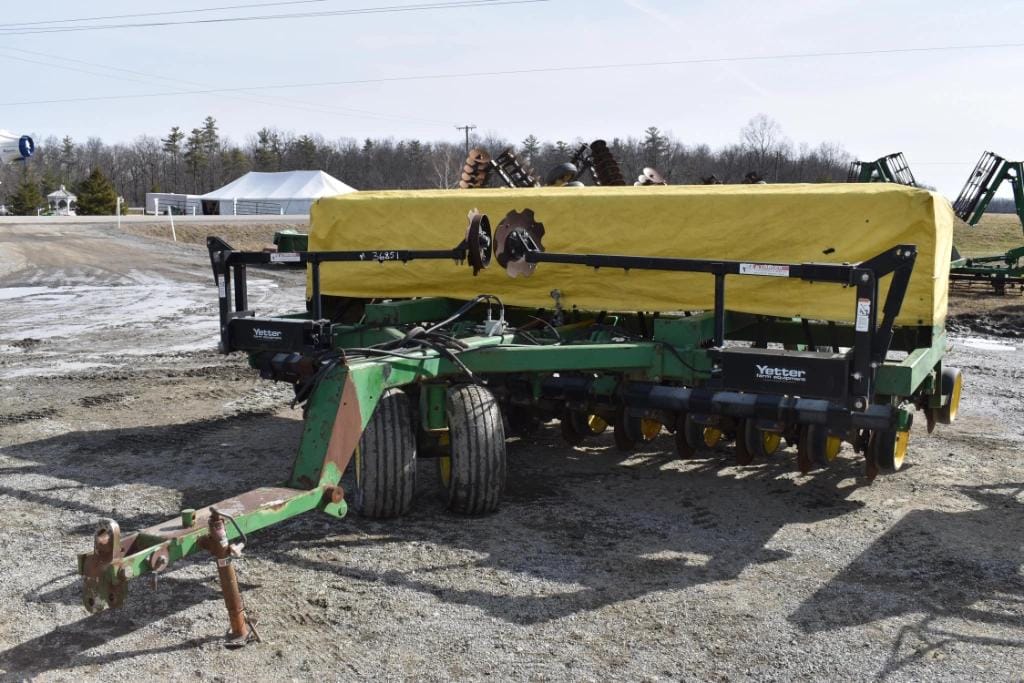 John Deere 750 Equipment Image0