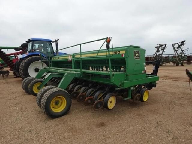 Image of John Deere 750 equipment image 2