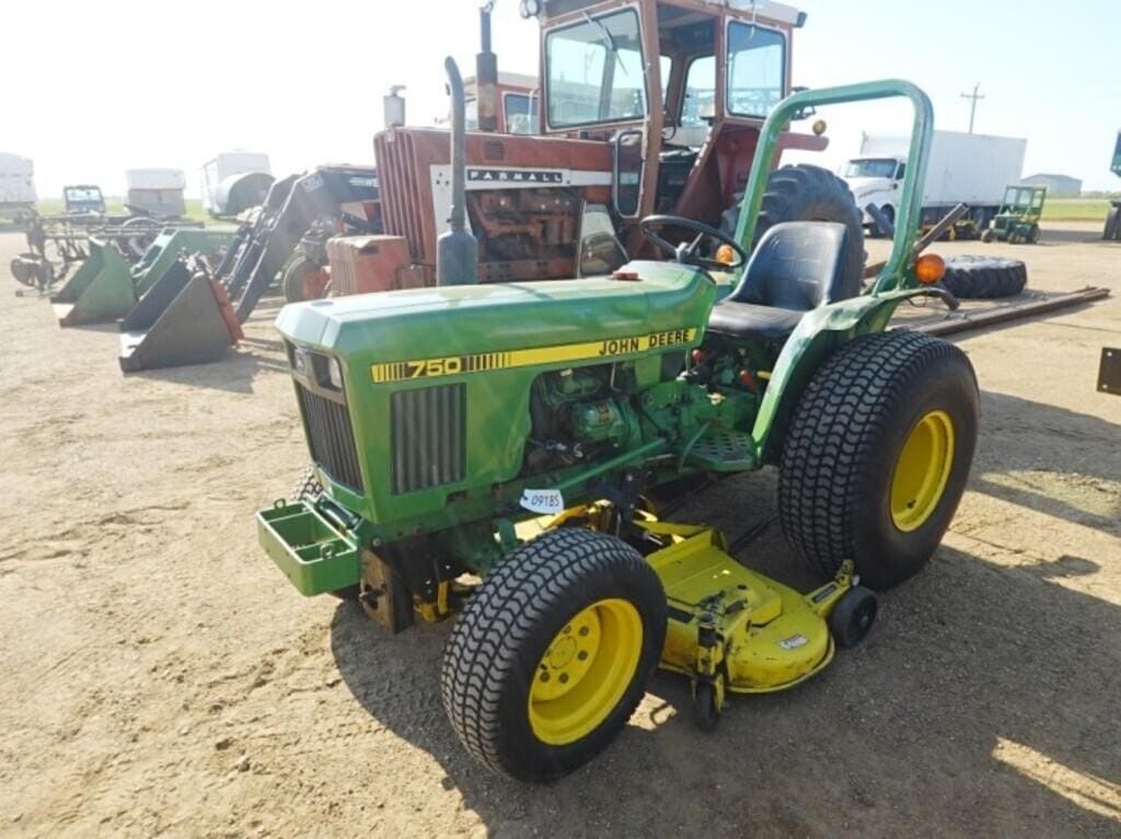 John Deere 750 Equipment Image0