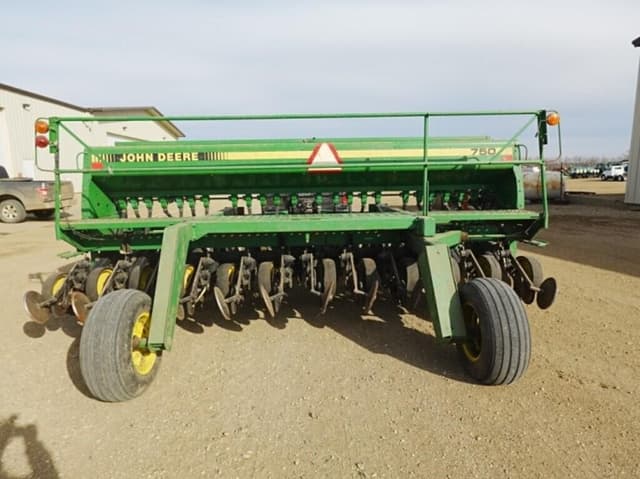 Image of John Deere 750 equipment image 2