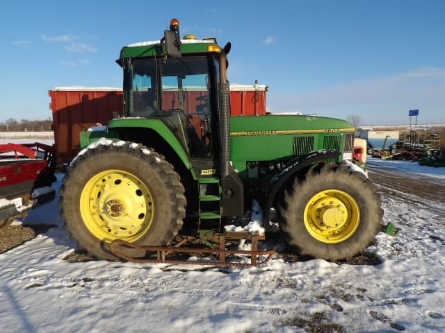 Main image John Deere 7600