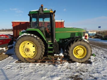 Main image John Deere 7600