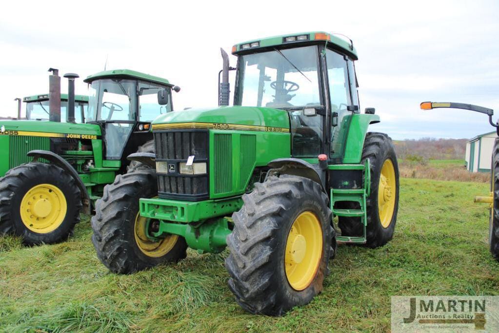 Main image John Deere 7600