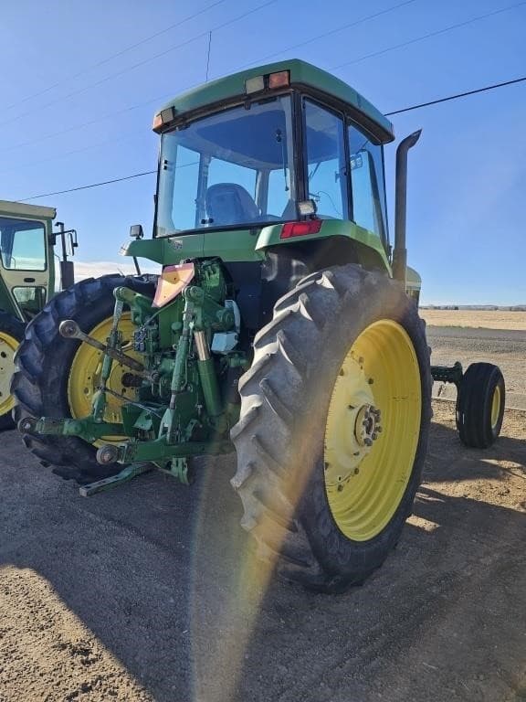 Image of John Deere 7600 equipment image 3