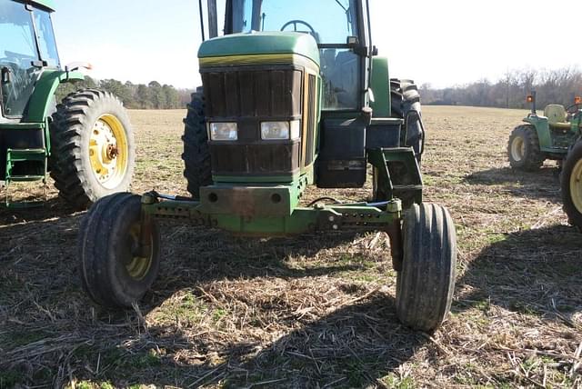 Image of John Deere 7700 equipment image 2