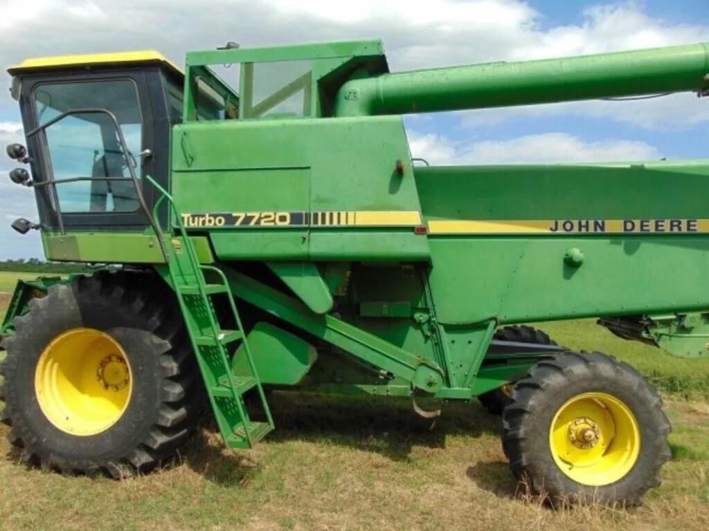 Main image John Deere 7720