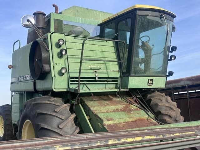 Image of John Deere 7720 equipment image 3