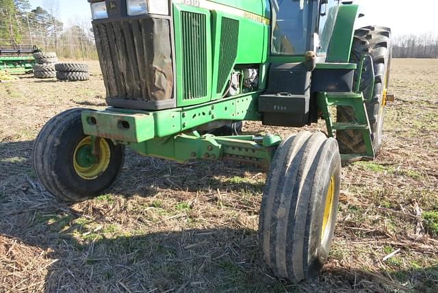 Image of John Deere 7810 equipment image 2