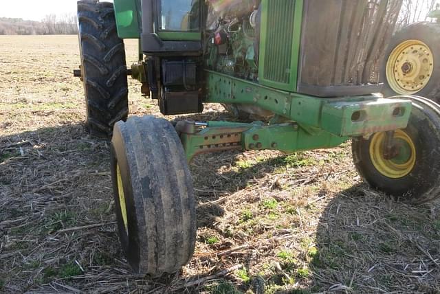 Image of John Deere 7810 equipment image 3