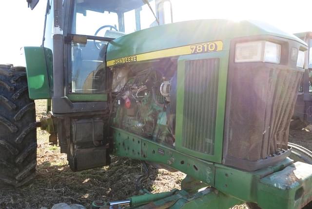 Image of John Deere 7810 equipment image 4