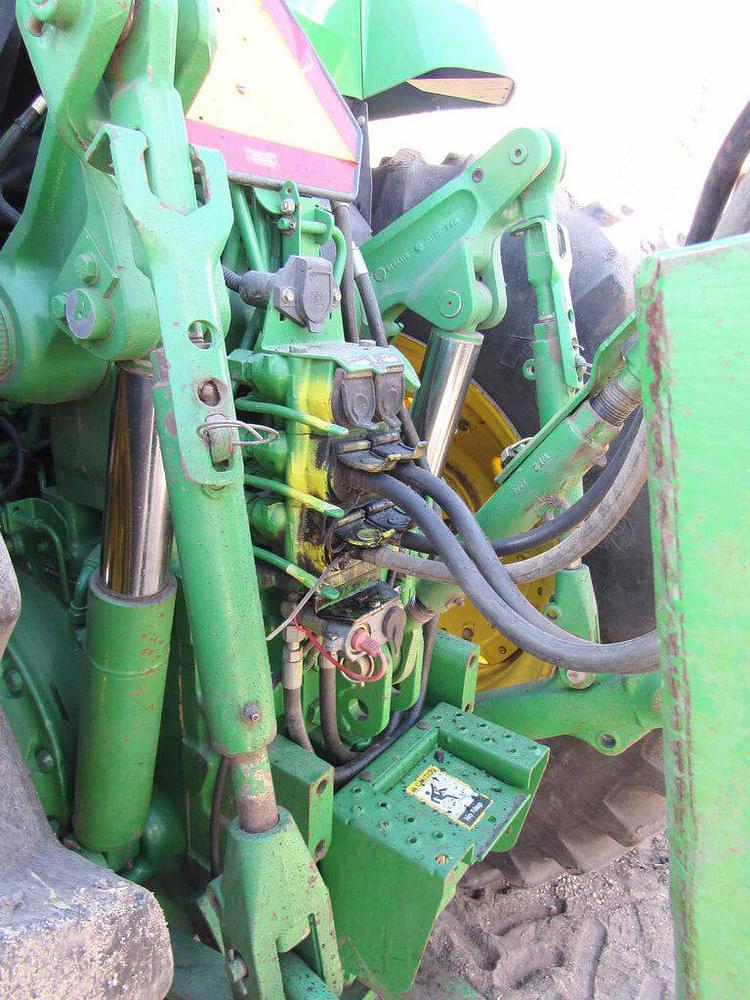 Main image John Deere 7810 5