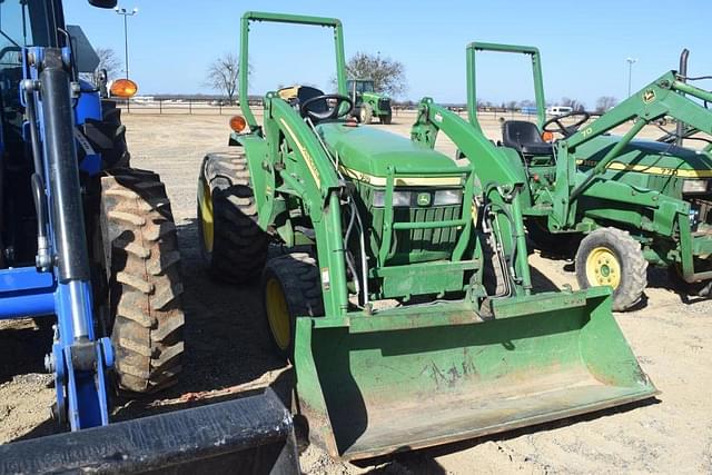 Image of John Deere 790 equipment image 3