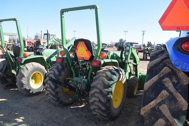 Image of John Deere 790 equipment image 2