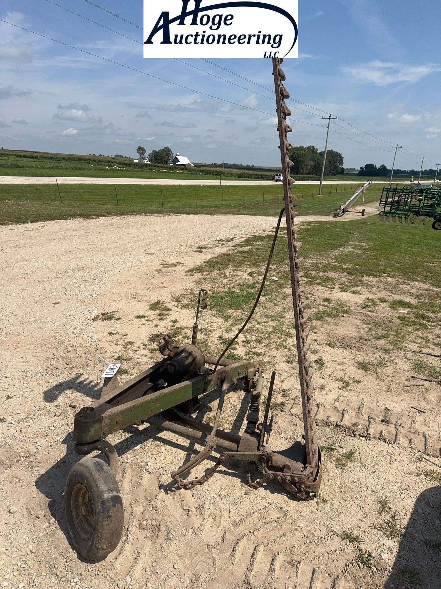 John Deere 8 Equipment Image0