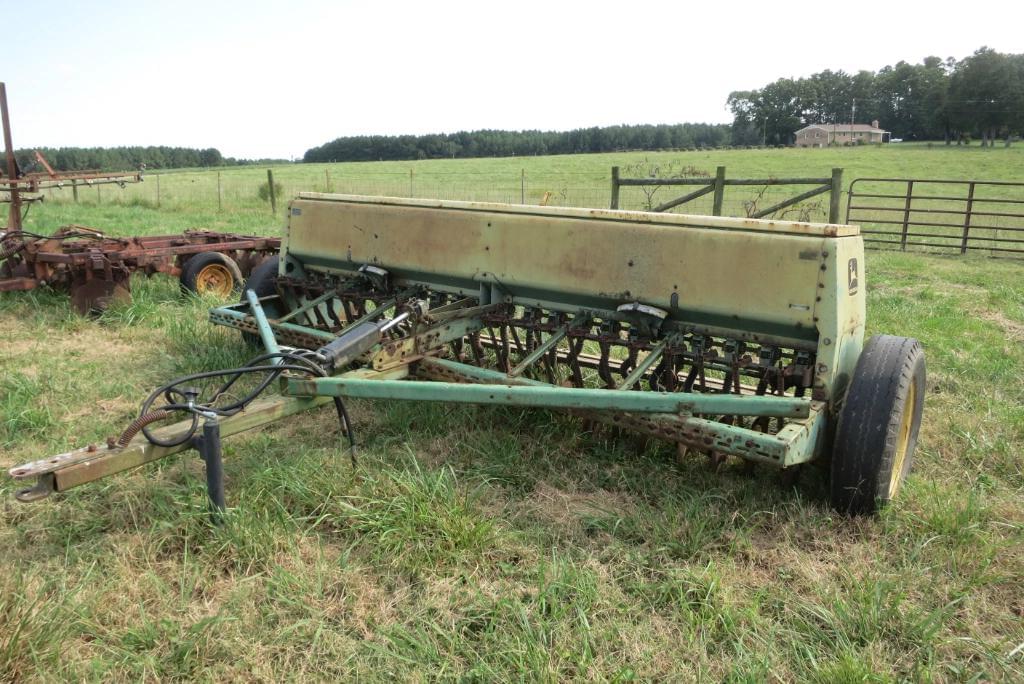 Image of John Deere 8000 Primary image