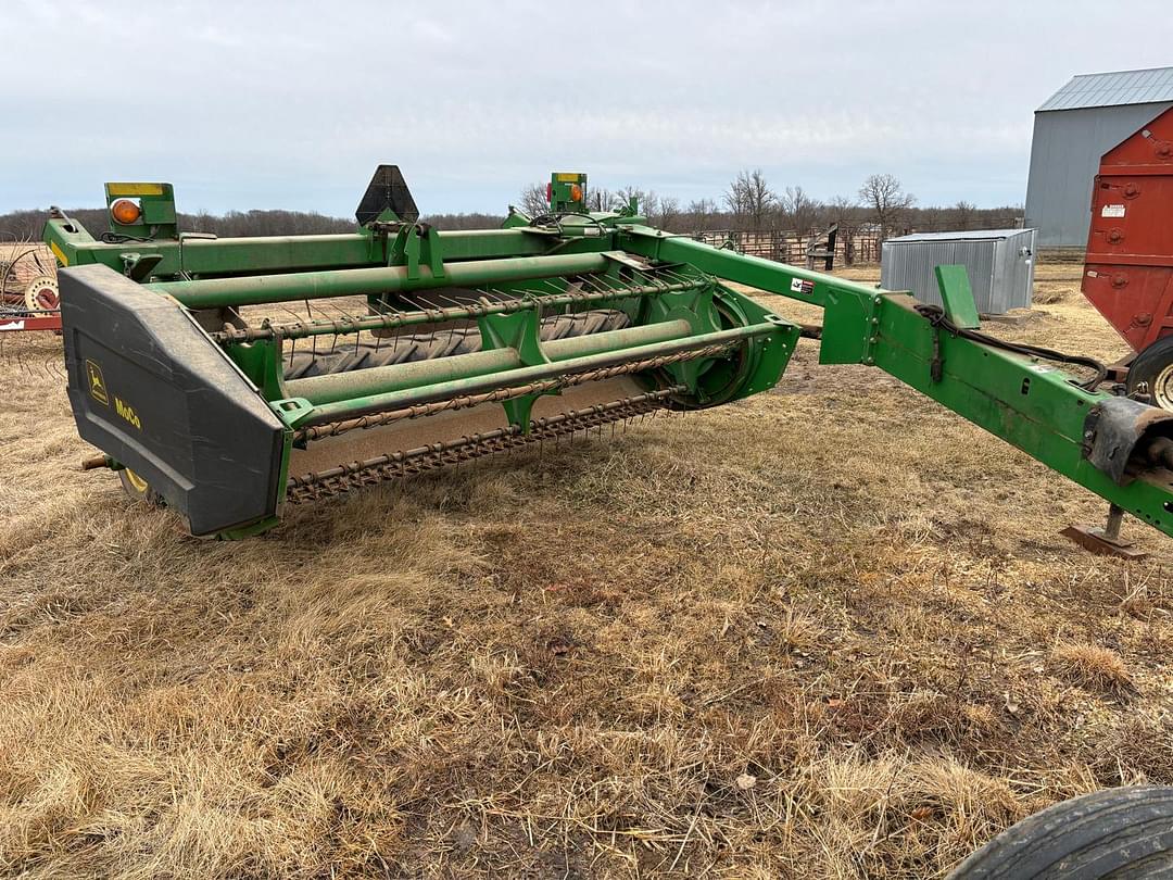 Image of John Deere 820 Primary image