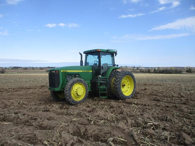 Image of John Deere 8200 Primary image