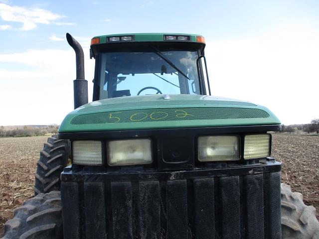 Image of John Deere 8200 equipment image 2