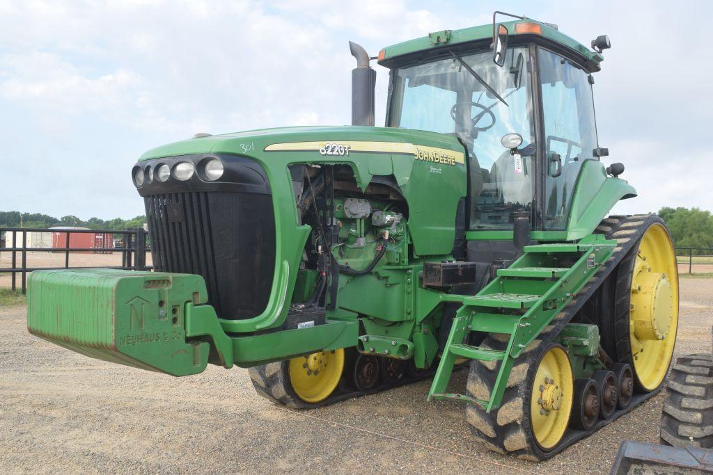 Image of John Deere 8220T Primary image