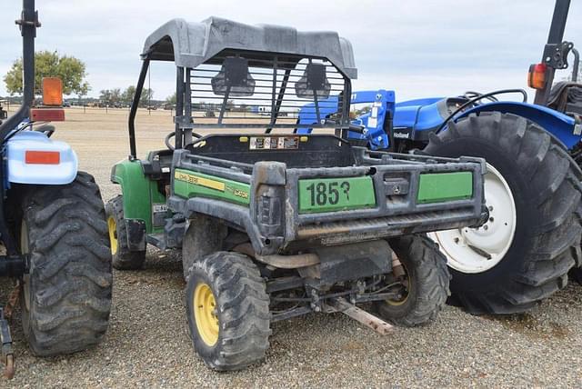 Image of John Deere Gator 825 equipment image 1