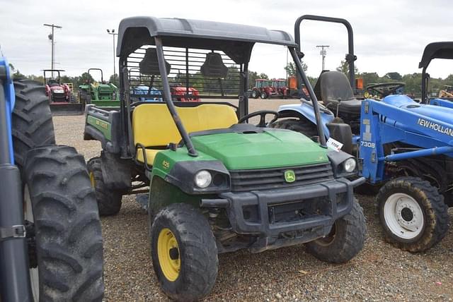 Image of John Deere Gator 825 equipment image 3