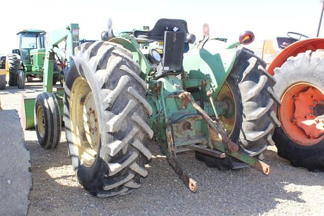 Image of John Deere 830 equipment image 1