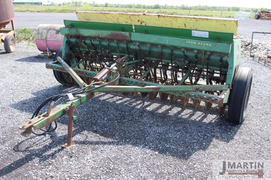 Main image John Deere 8300