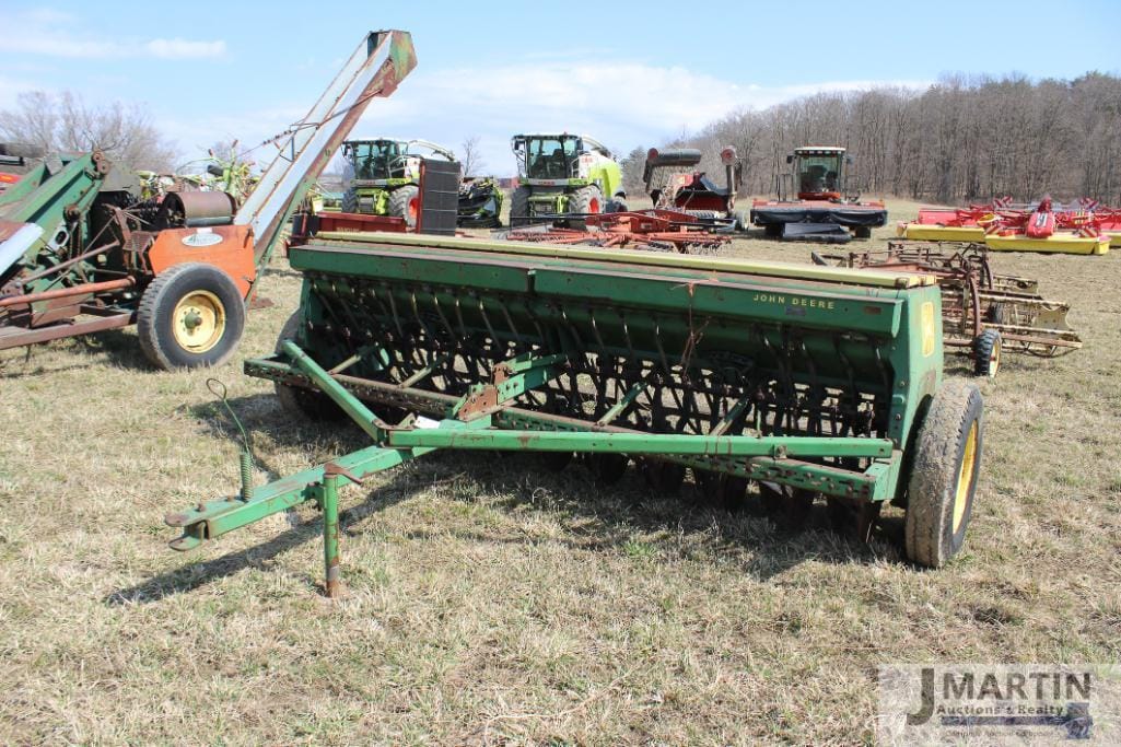 Main image John Deere 8300