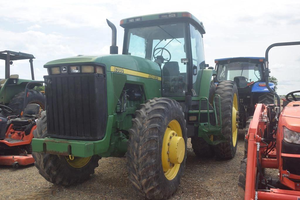 Image of John Deere 8300 Primary image