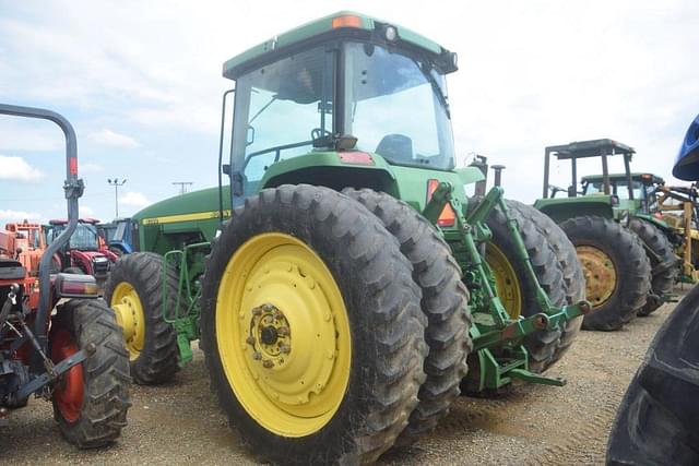 Image of John Deere 8300 equipment image 1