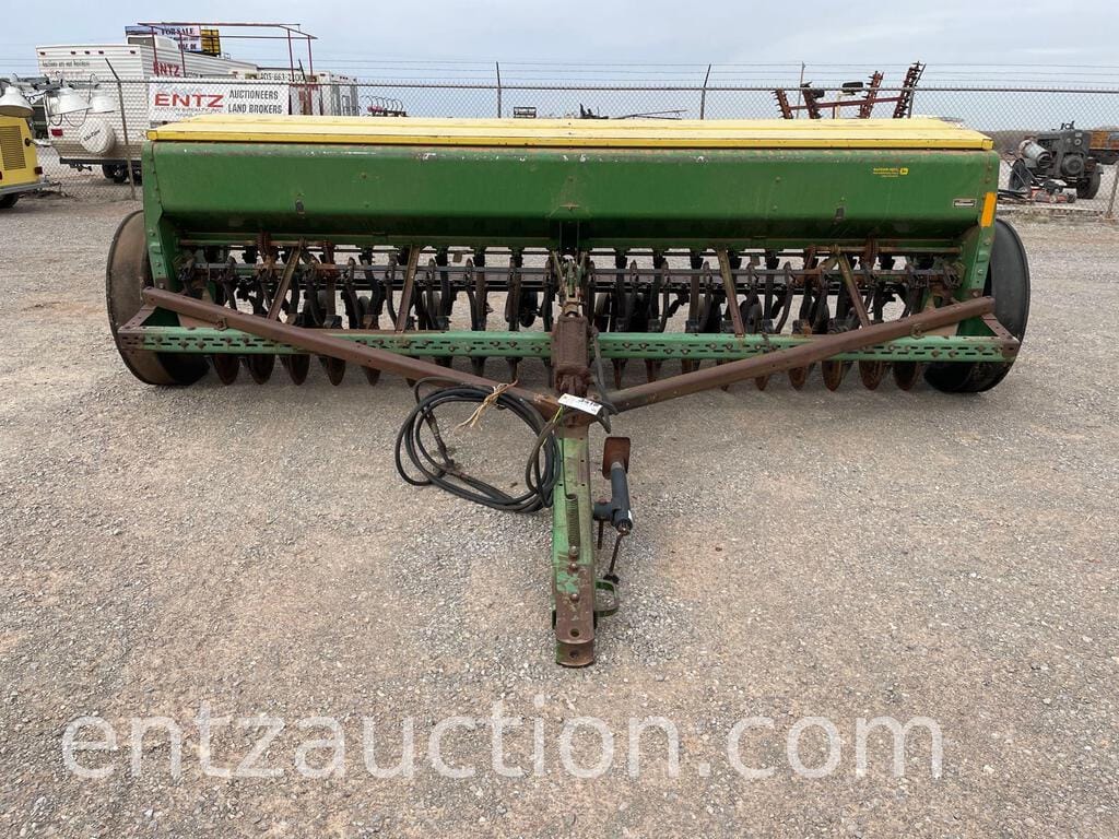 Main image John Deere 8300