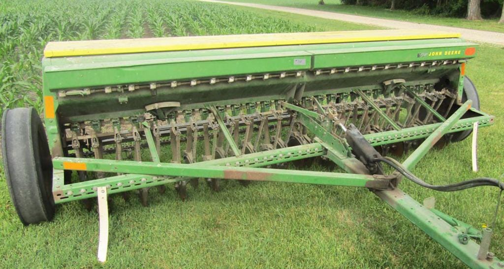 Main image John Deere 8300