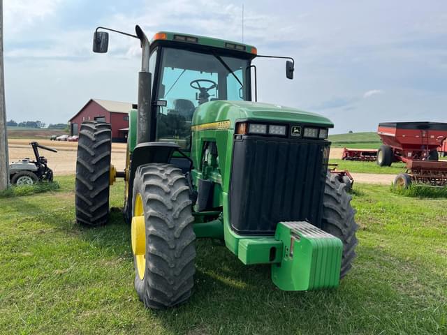 Image of John Deere 8300 equipment image 2