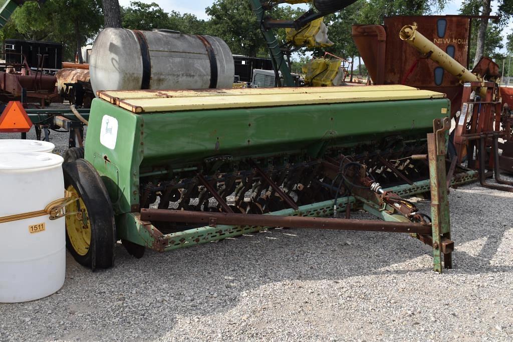 Image of John Deere 8350 Image 1