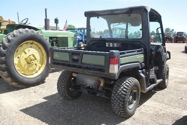 Image of John Deere XUV 835M equipment image 2