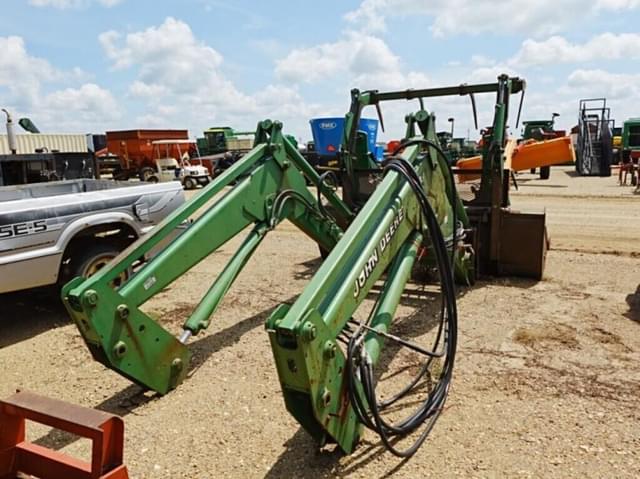 Image of John Deere 840 equipment image 2