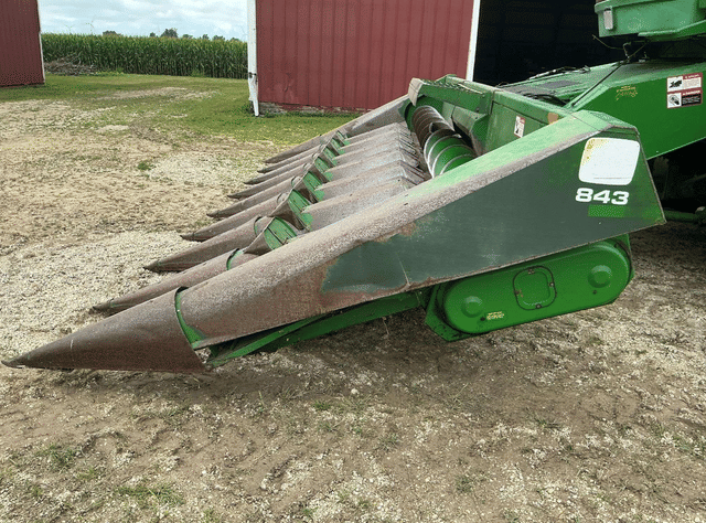 Image of John Deere 843 equipment image 2