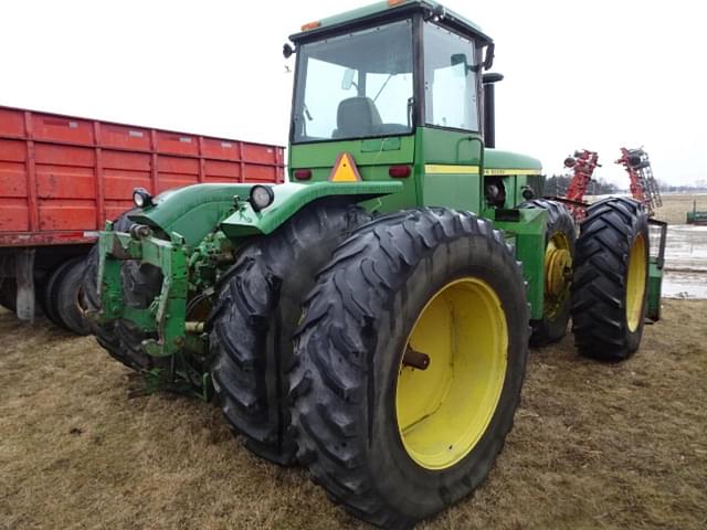 Image of John Deere 8430 equipment image 3