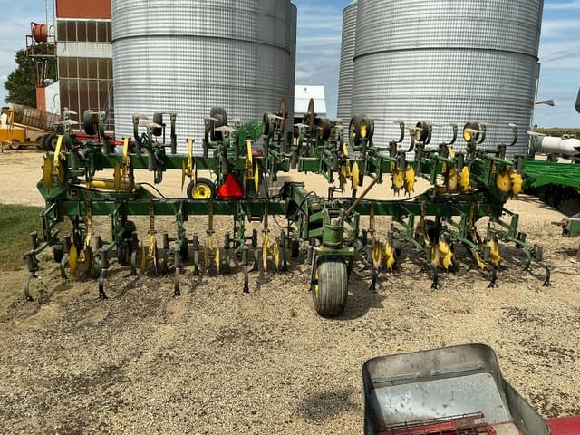 Image of John Deere 85 equipment image 2