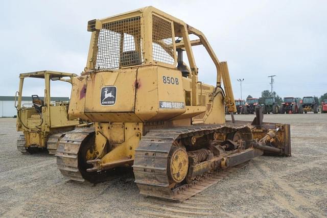 Image of John Deere 850B equipment image 2