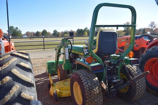 Image of John Deere 855 equipment image 1