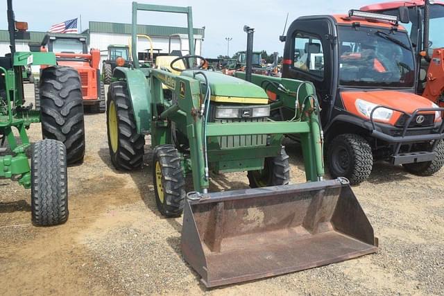 Image of John Deere 870 equipment image 3
