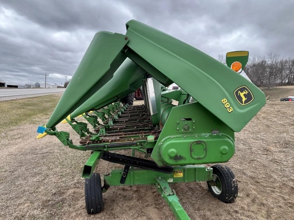 Image of John Deere 893 Primary image