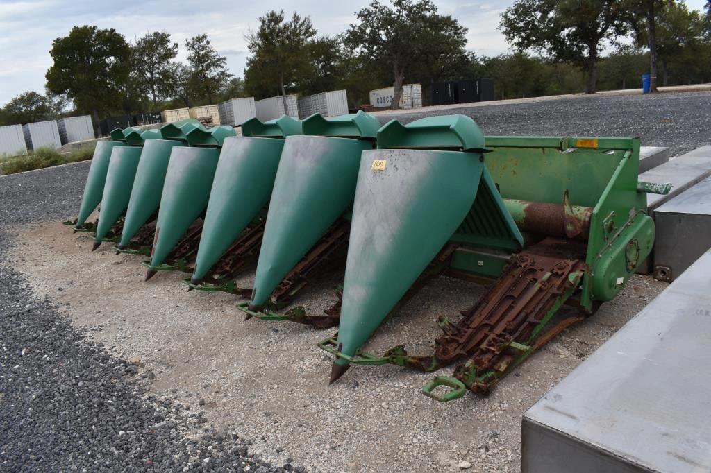 John Deere 894 Equipment Image0