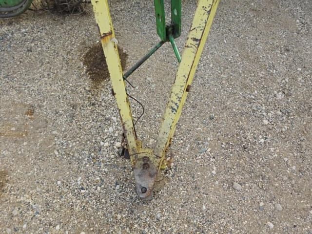 Image of John Deere 896 equipment image 4