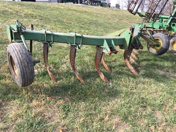 Main image John Deere 900